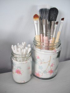 10-jars-makeup