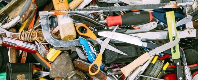 Tips for packing up your tools and getting organised