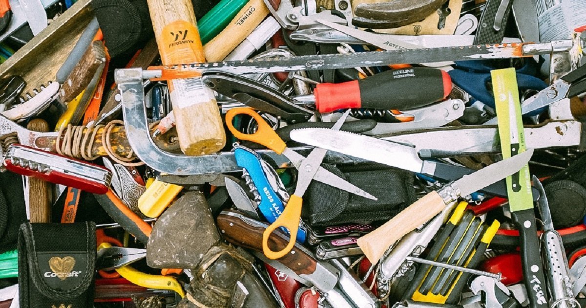 Tips for packing up your tools and getting organised