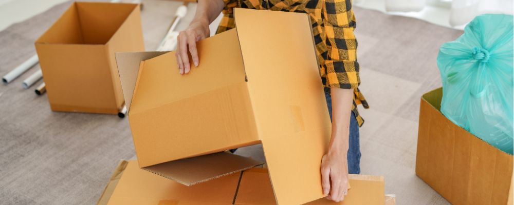 A variety of small, medium, and large cardboard boxes for moving house.